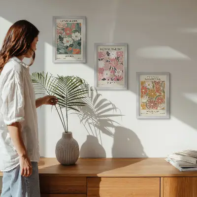 Conjunto de quadros decorativos com estampas florais das cidades de Londres, Tóquio e Amsterdã