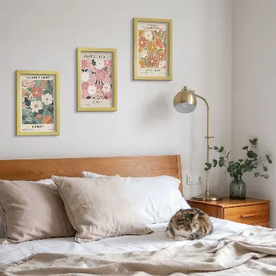 Conjunto de quadros decorativos com estampas florais das cidades de Londres, Tóquio e Amsterdã