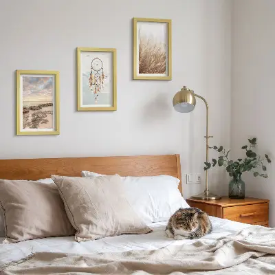 Conjunto de 3 quadros decorativos com vista para o mar, nuvens, apanhador de sonhos e grama