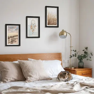 Conjunto de 3 quadros decorativos com vista para o mar, nuvens, apanhador de sonhos e grama