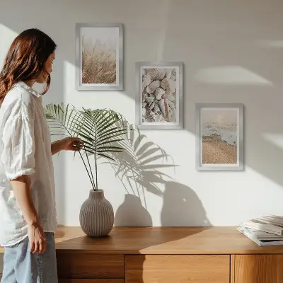 Conjunto de molduras com imagens com motivos de praia de conchas e ondas do mar