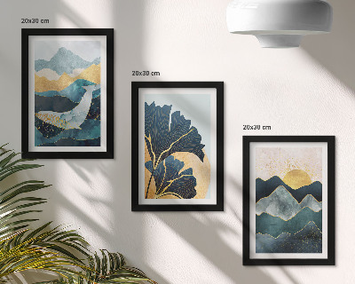 Tríptico com moldura Vistas abstratas e estéticas com montanhas e plantas.
