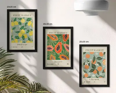 Tríptico com moldura cartazes de frutas com limões, mamões, tangerinas e flores