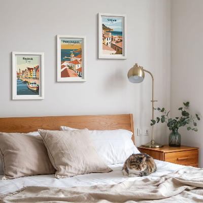 Conjunto de molduras com imagens Vistas de cidades costeiras e portuárias europeias