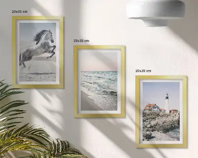 Conjunto de quadros com imagens cavalos correndo na praia e ondas do farol