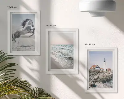 Conjunto de quadros com imagens cavalos correndo na praia e ondas do farol