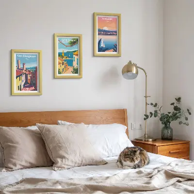 Conjunto de molduras com imagens com cidades italianas e paisagens litorâneas retrô