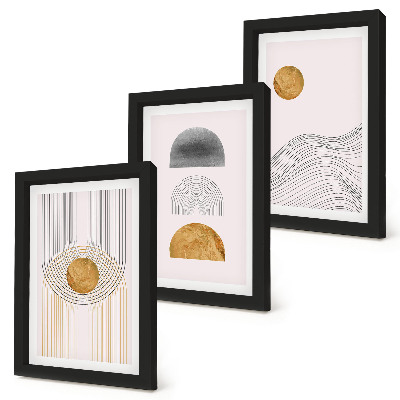 Tríptico com moldura Formas e linhas abstratas em tons de bege e cinza.