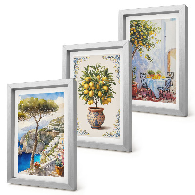 Conjunto de molduras com imagens Vista para o mar com limoeiro e mesa de jardim.