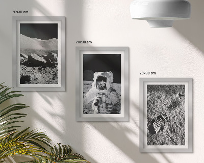Conjunto de molduras com imagens Fotos da Lua com astronauta e pegada
