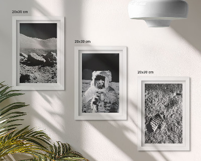 Conjunto de molduras com imagens Fotos da Lua com astronauta e pegada