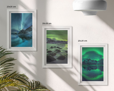 Conjunto de molduras com imagens Paisagem de inverno com aurora boreal e montanhas