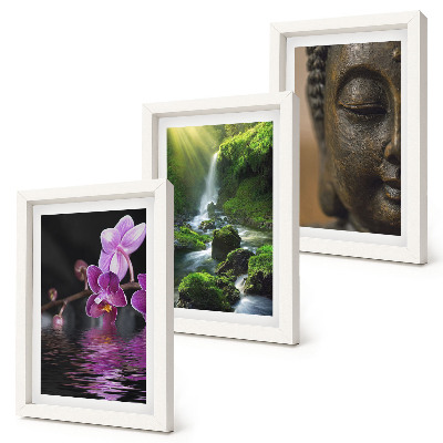 Tríptico com moldura Flores na cachoeira com pedras verdes e Buda