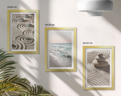 Conjunto de 3 quadros decorativos Ondas calmas de areia e água com pedras na praia