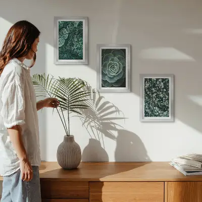 Conjunto de molduras com artes de plantas folhas verdes de suculentas e galhos delicados