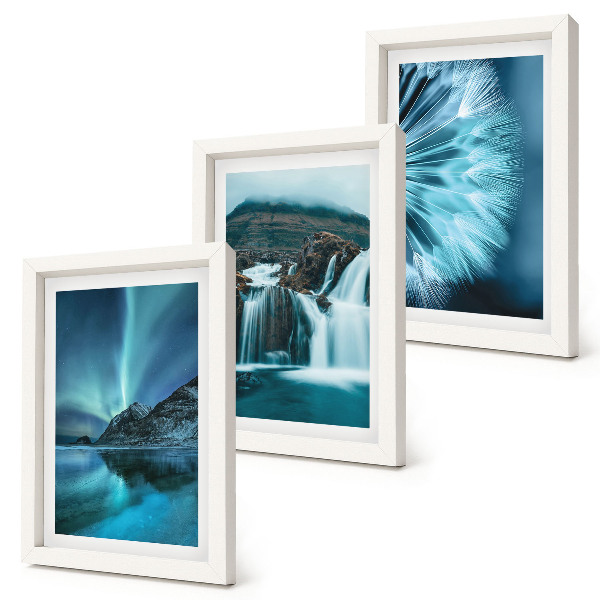 Conjunto de molduras com imagens Paisagens de inverno com cachoeiras e aurora boreal.