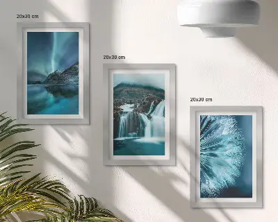 Conjunto de molduras com imagens de paisagens de inverno com cachoeiras e aurora boreal