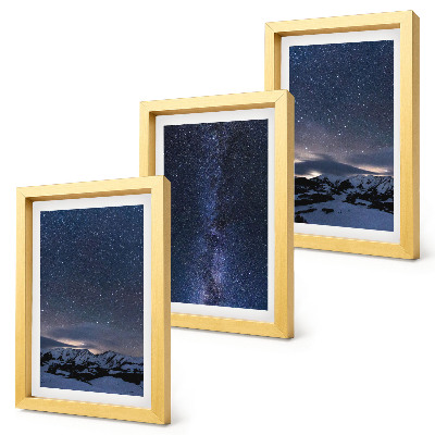 Conjunto de molduras com imagens Céu noturno estrelado e paisagem montanhosa