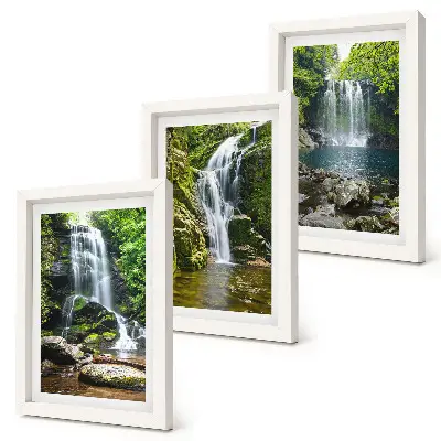 Conjunto de molduras com imagens cachoeiras em ambiente verde com pedras e água