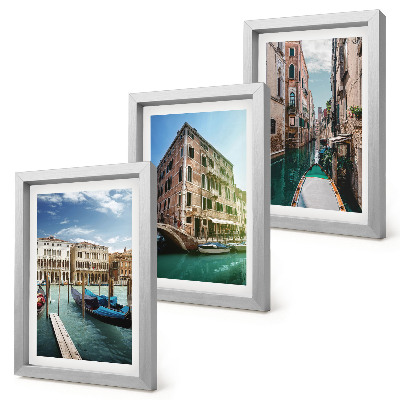 Tríptico com moldura Vistas de Veneza com seus canais e arquitetura urbana.