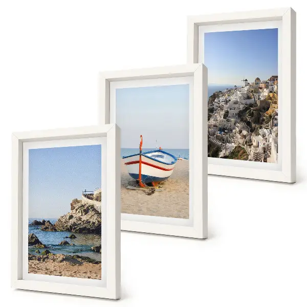 Conjunto de 3 quadros decorativos com vista para o mar, barco e casas brancas na Grécia