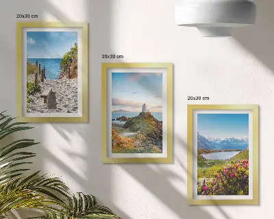 Conjunto de quadros com imagens vista da praia do farol com montanhas e flores