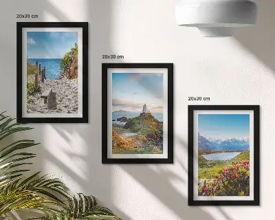 Conjunto de quadros com imagens vista da praia do farol com montanhas e flores