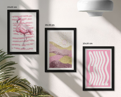 Tríptico com moldura Flamingos cor-de-rosa, paisagem montanhosa em tons pastel, letras relaxantes.