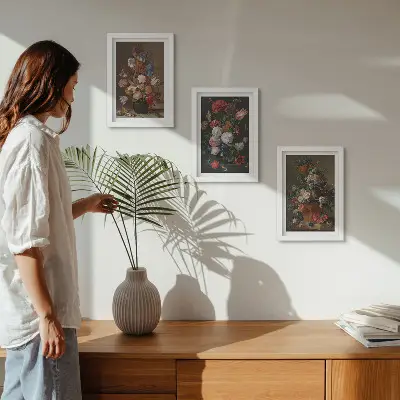 Tríptico com moldura de flores em vasos diversas composições vintage com plantas