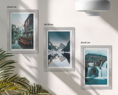 Conjunto de 3 quadros decorativos Paisagens montanhosas com uma cachoeira e um lago