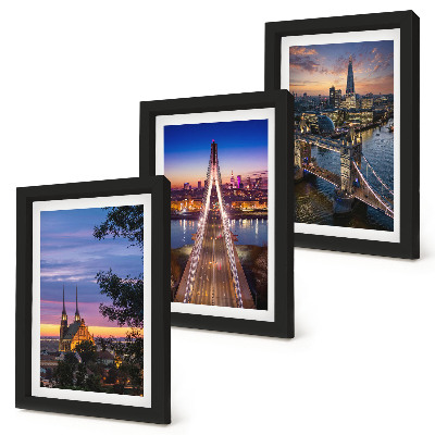 Conjunto de molduras com imagens Vistas da cidade com pontes e pôr do sol.