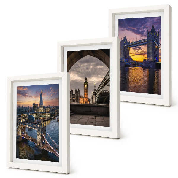 Tríptico com moldura Vistas da cidade com pontes e torres de relógio.