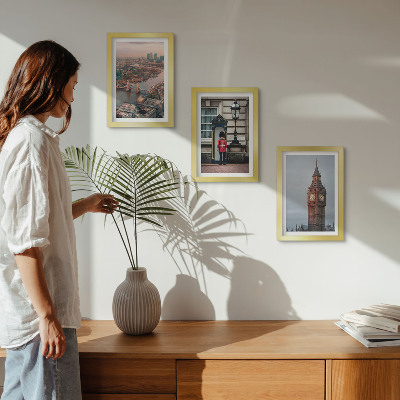 Conjunto de molduras com imagens Vista de Londres com a ponte e o Big Ben ao fundo.