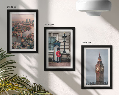 Conjunto de molduras com imagens Vista de Londres com a ponte e o Big Ben ao fundo.