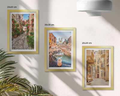 Conjunto de molduras com imagens Ruas encantadoras e fontes em uma arquitetura pitoresca.