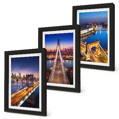 Tríptico com moldura Vistas noturnas de cidades com pontes e rios.