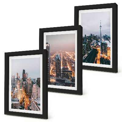 Conjunto de 3 quadros decorativos Vista noturna da cidade com arranha-céus e luzes.