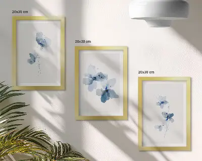 Conjunto de 3 quadros decorativos com estampa de flores em tons de azul sobre fundo claro
