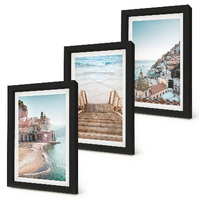 Conjunto de 3 quadros decorativos Vistas em tons pastel de verão com arquitetura litorânea e praia.