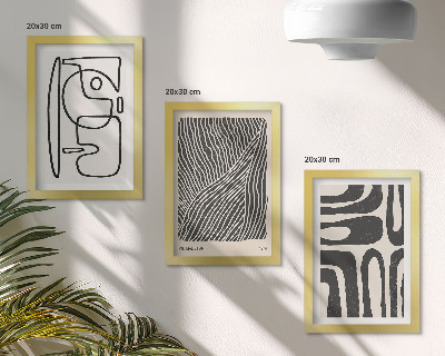 Tríptico com moldura Padrões abstratos com linhas e texturas sobre um fundo claro.