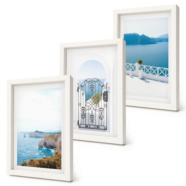 Conjunto de molduras com imagens Vista para o mar com arquitetura grega
