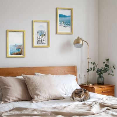 Conjunto de molduras com imagens Vista para o mar com arquitetura grega