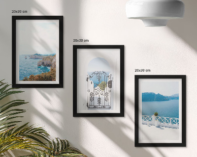 Conjunto de molduras com imagens Vista para o mar com arquitetura grega