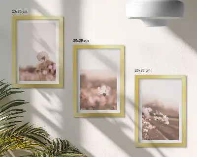 Tríptico com moldura flores silvestres em prados no verão com paisagens românticas