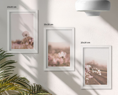 Tríptico com moldura Flores silvestres nos prados no verão, paisagens românticas.