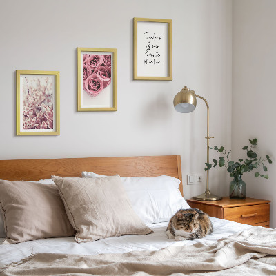 Conjunto de 3 quadros decorativos Flores e buquês de rosas com inscrição feita à mão