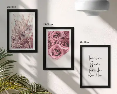 Conjunto de 3 quadros decorativos com flores e buquês de rosas com inscrição feita à mão