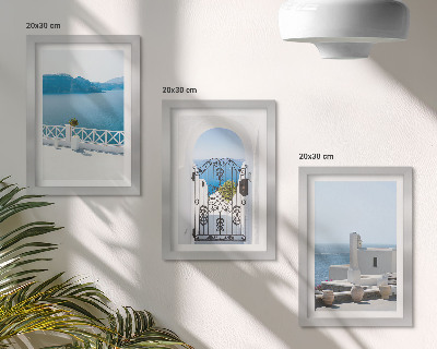 Conjunto de 3 quadros decorativos Vista para o mar com edifícios brancos na Grécia