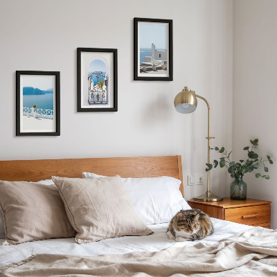 Conjunto de 3 quadros decorativos Vista para o mar com edifícios brancos na Grécia