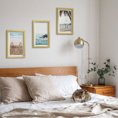Conjunto de 3 quadros decorativos Escadaria para a praia, vista para o mar e balanço em uma palmeira.
